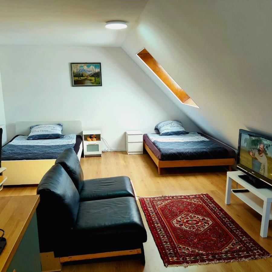 Moderne Wohnung In Ruhiger Lage Крефельд Екстер'єр фото